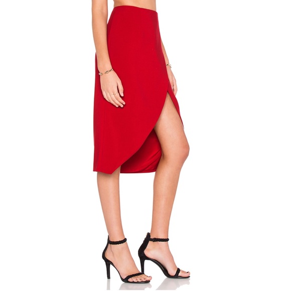 Finders Keepers Boardwalks Skirt in Tango & Peach - Picture 2 of 12